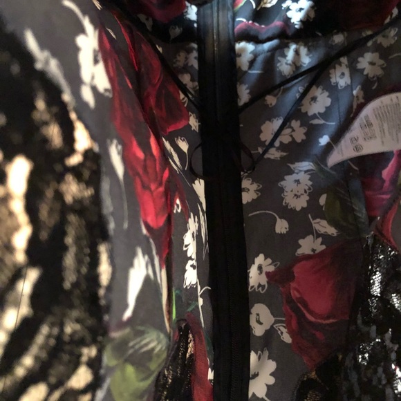 Authentic Dolce & Gabana blouse - Picture 6 of 7